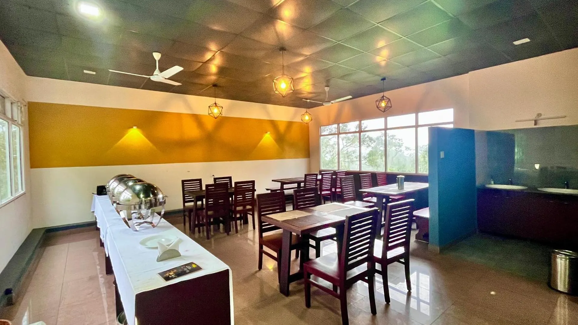 The Misty Resort By Four Season - A Hidden Resort M88827-10692 Munnar