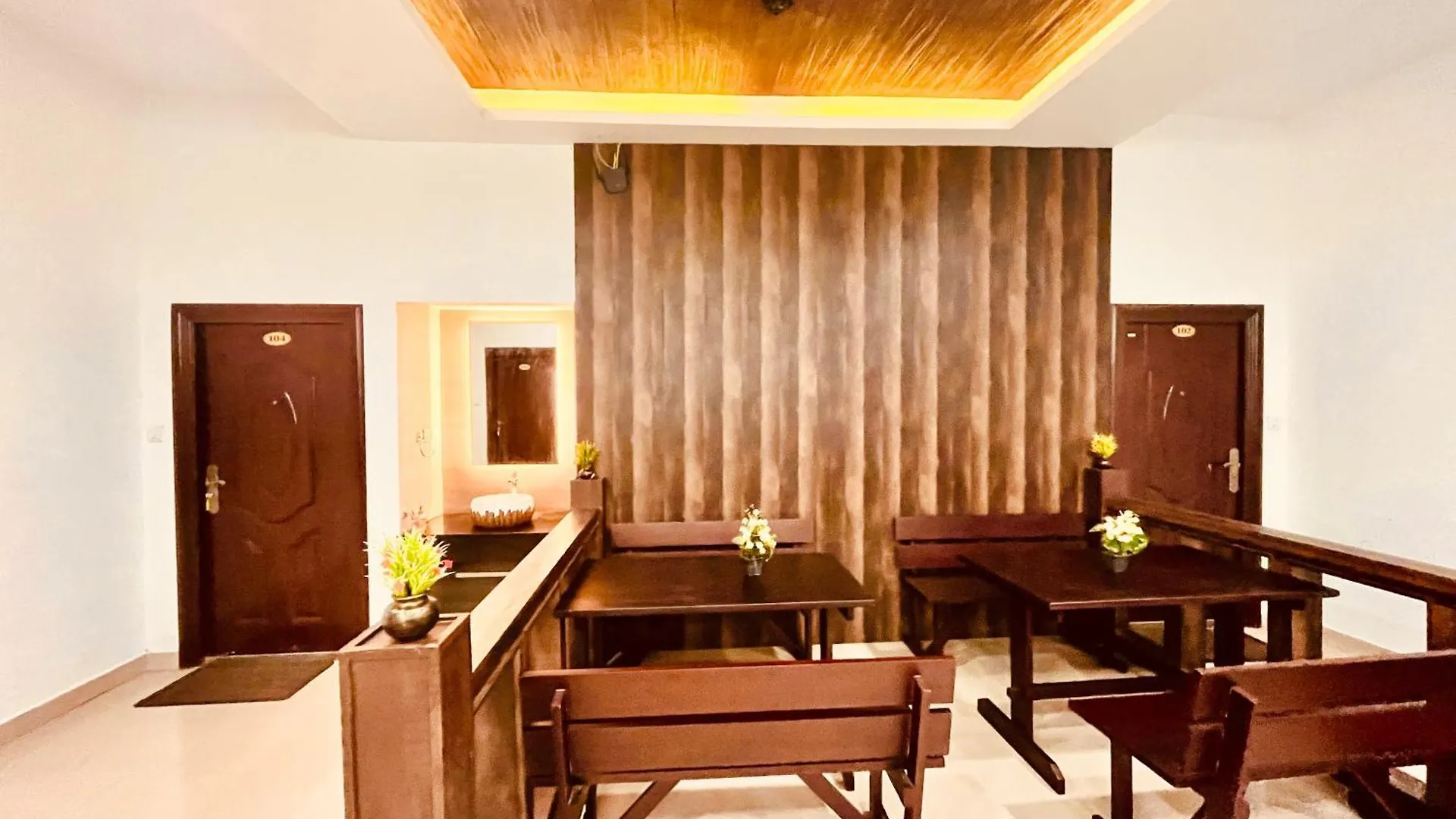 Hotel The Misty Resort By Four Season - A Hidden Resort M88827-10692 Munnar